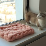 Myrr Розовый вязаный лежак-плед из 100% шерсти мериноса