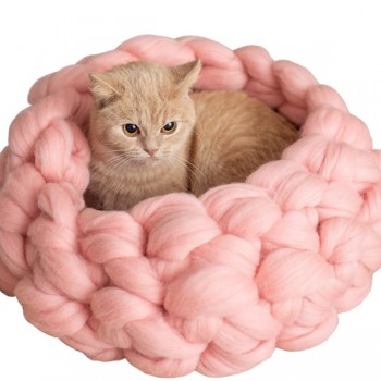 Myrr Розовая вязаная лежанка из 100% шерсти мериноса