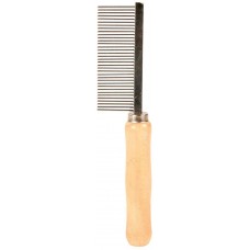Trixie расчёска со средними зубцами и деревянной ручкой